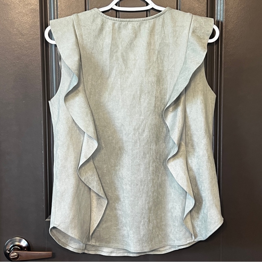 Fifteen Twenty Green Faux Suede Top Small - Picture 2 of 5